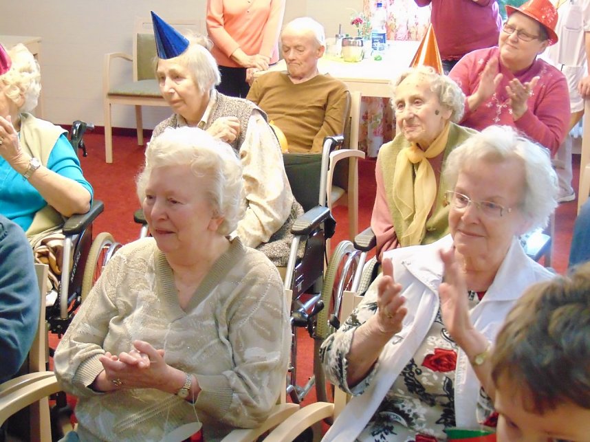 N&auml;rrisches Treiben im Sonnenhof