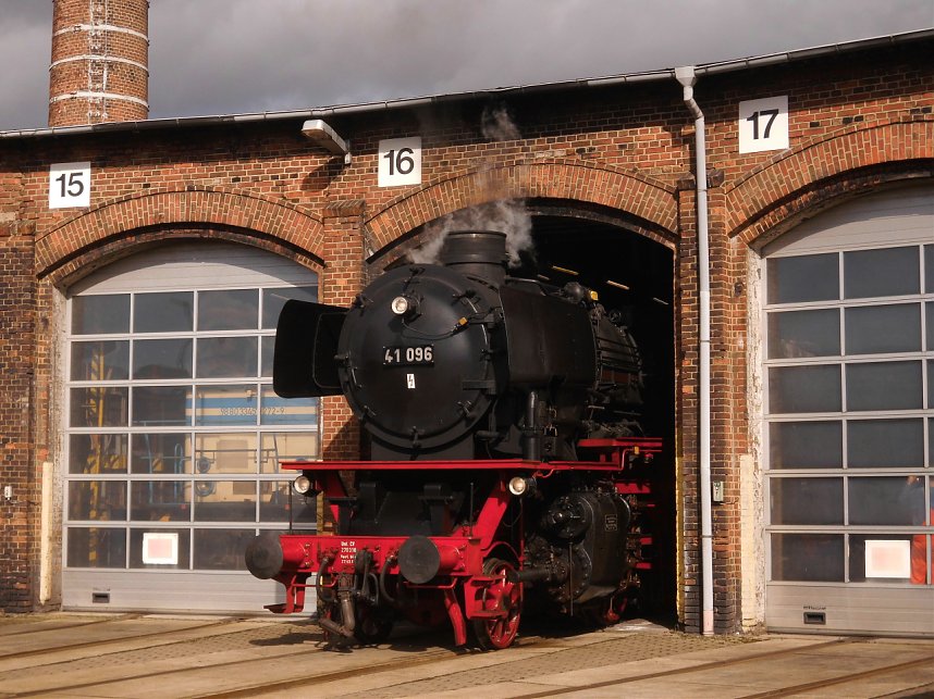 Aufenthalt in Nordhausen: Abstecher in den Lokschuppen
