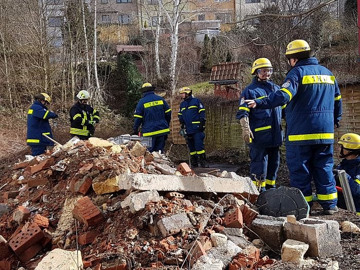 Gemeinsame &Uuml;bung von THW und Feuerwehr Gro&szlig;wechsungen