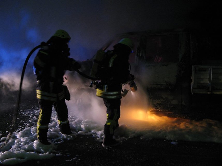 Kleintransporter brannte