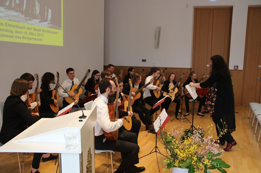 Con fermezza im Ehrenbuch der Stadt Nordhausen