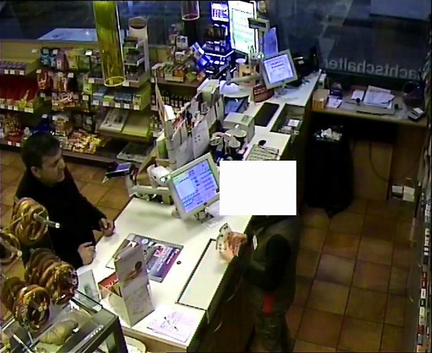 Betr&uuml;ger gesucht