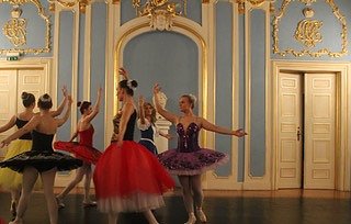 Das Tanzstudio Radeva verzauberte das Publikum im Blauen Saal