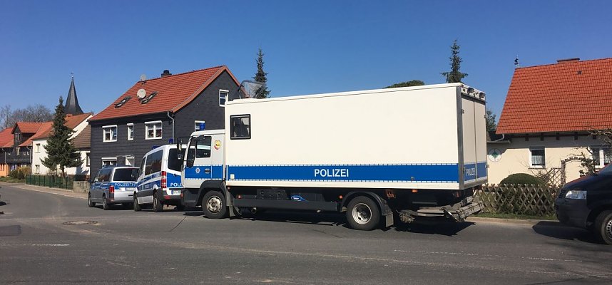 Umfangreiche Durchsuchungen in Nohra im Landkreis Nordhausen