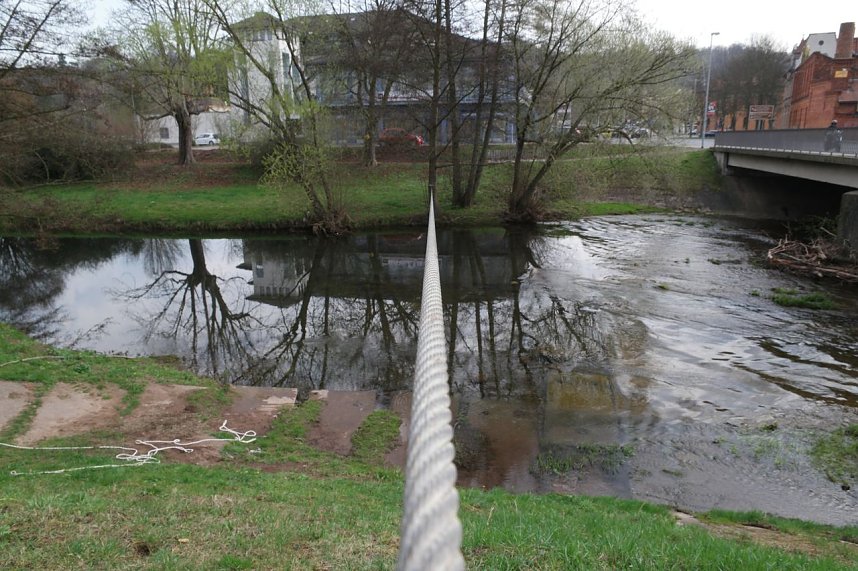 THW und Feuerwehren &uuml;bten an der Zorge