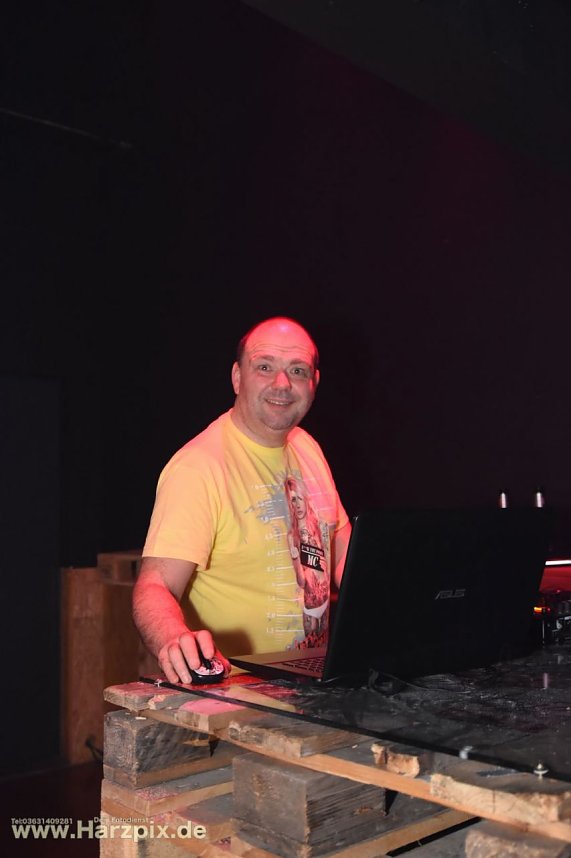 M.D.M.A Mach die Musik an