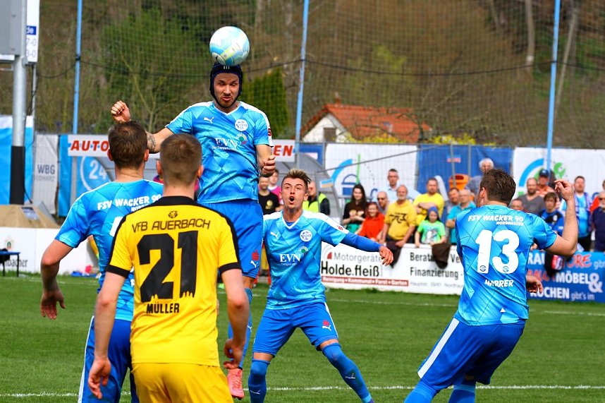 Wacker verliert gegen Auerbach im heimischen AKS