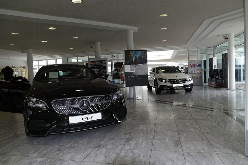 Premieren unterm Stern