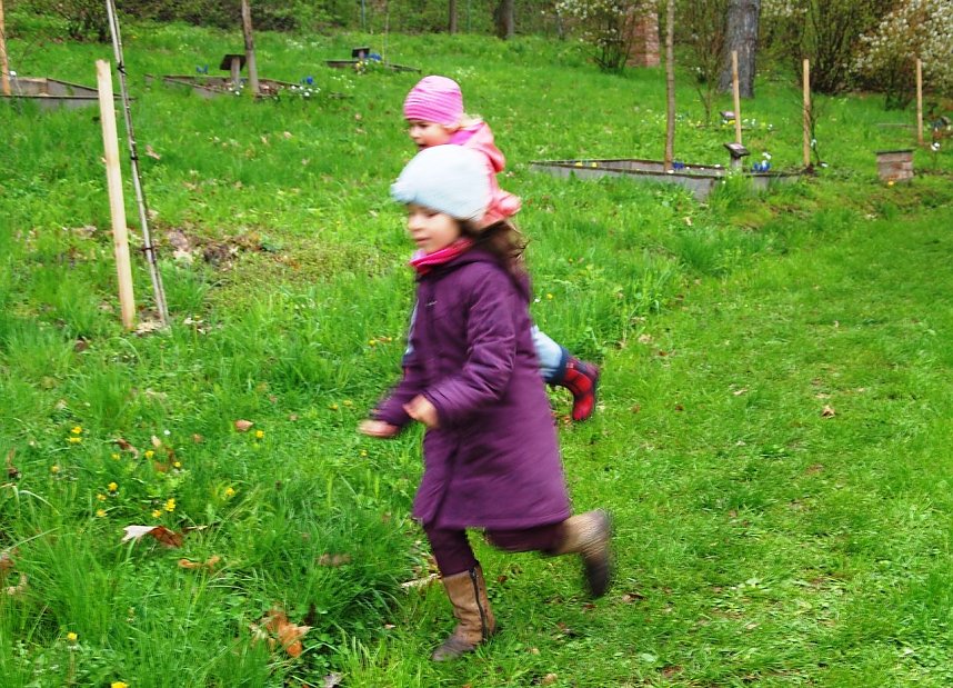 Ostereiersuche im Ahornpark