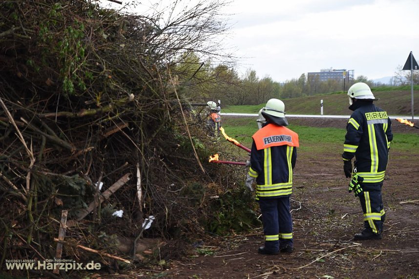 Osterfeuer Sundhausen und Werther