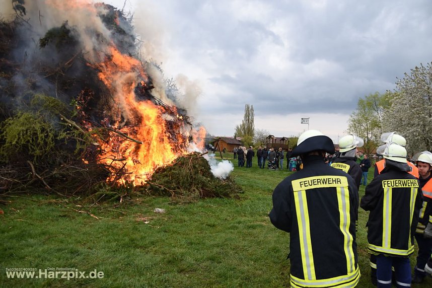 Osterfeuer Sundhausen und Werther