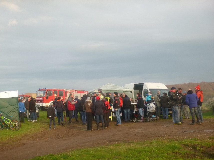 Zwei Osterfeuer in Neustadt