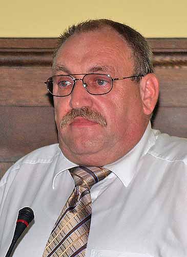 Egon Primas (CDU): Haushalt ablehnen, Gutachter herholen