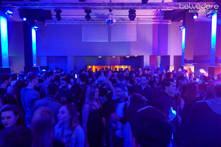 Party im Jugendclubhaus in Nordhausen - der Samstag