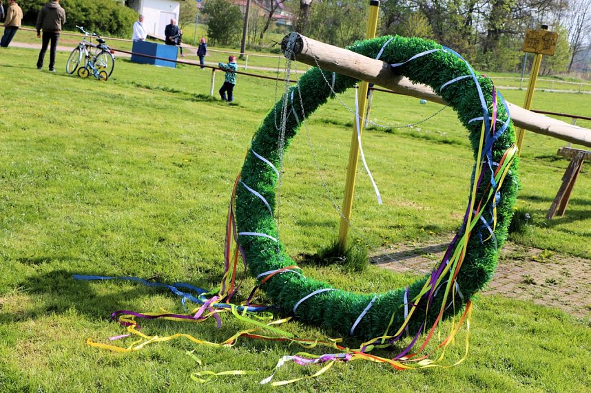 Maibaumsetzen in W&uuml;lfngerode