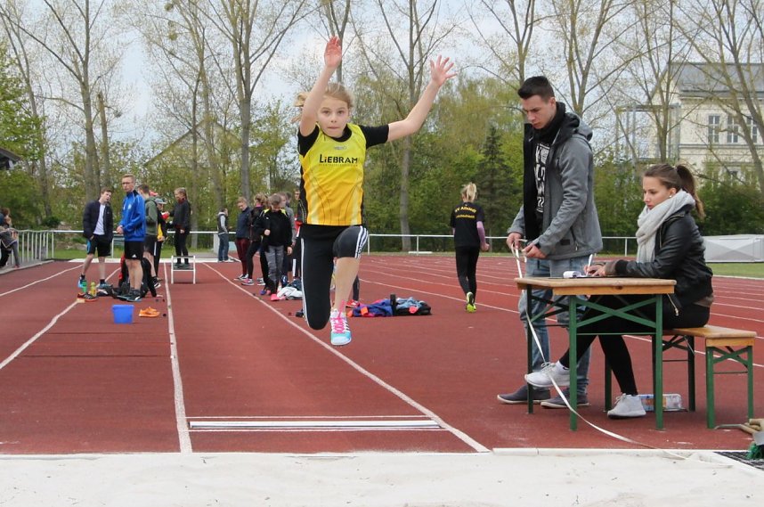 Bahner&ouml;ffnung auf dem Hohekreuzsportplatz
