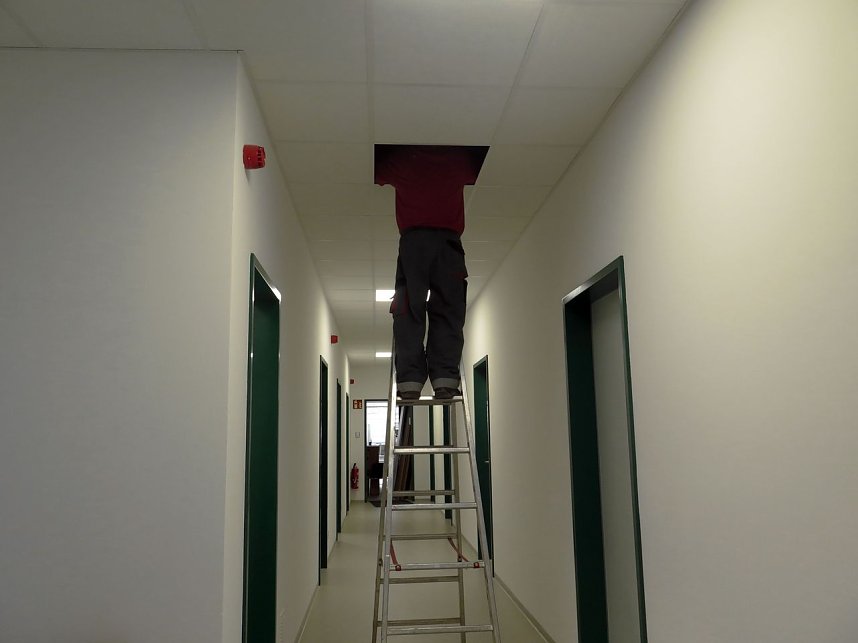 Umzug an der Bahnhofstra&szlig;e in Niedergebra