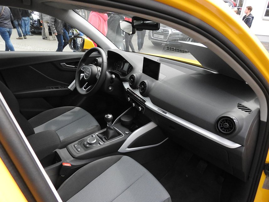 Autofr&uuml;hling auf dem Petersberg