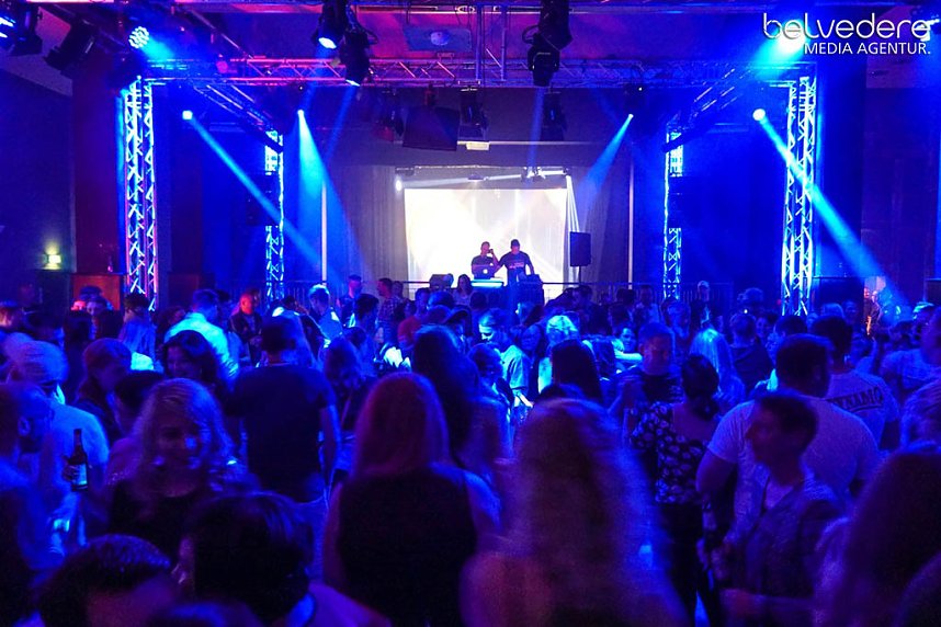 Party im Jugendclubhaus in Nordhausen - der Samstag