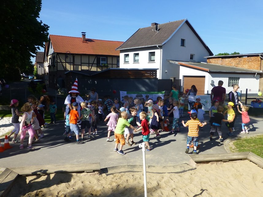 Kinder im Stra&szlig;enverkehr - Aktionstag in Bielen