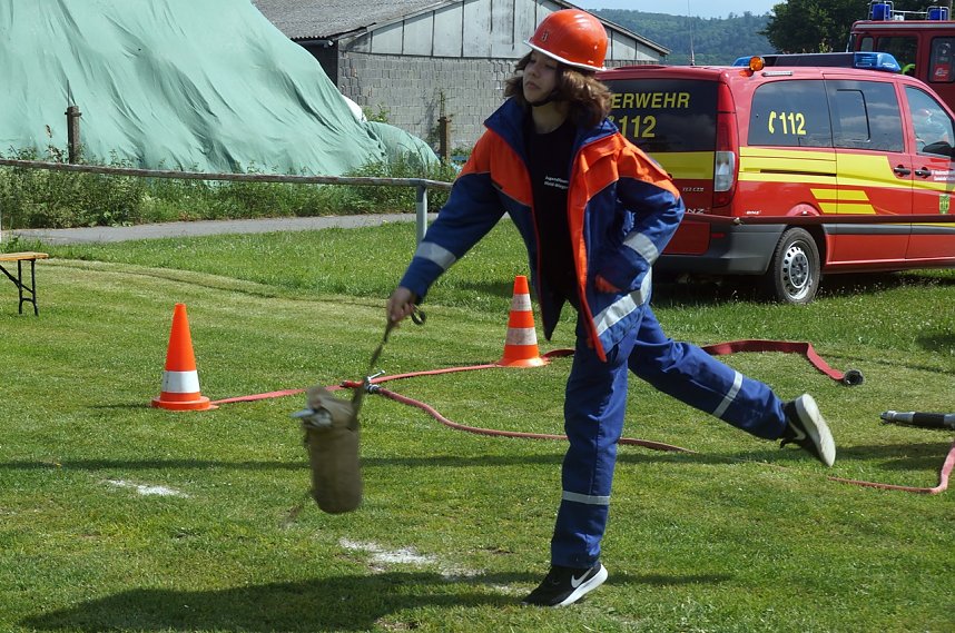 Leistungs&uuml;berpr&uuml;fung bei der Jugendfeuerwehr
