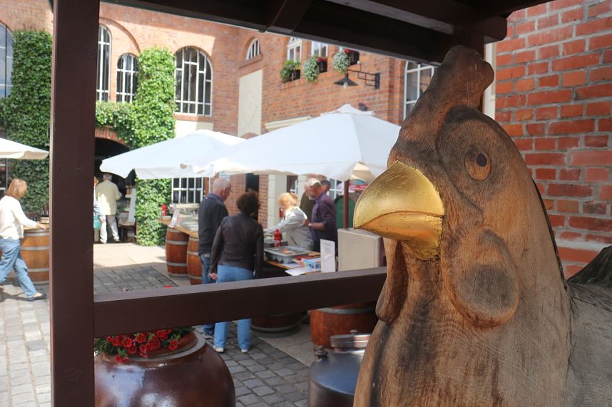 In der Echten Nordh&auml;user Traditionsbrennerei wurde heute der erste "Hof- und Genussmarkt" er&ouml;ffnet