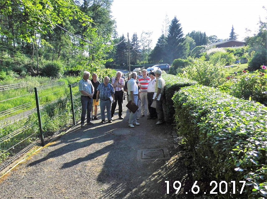  Die Kommission &uuml;berpr&uuml;ft die Gartenanlage anhand der Wettbewerbsvorgaben