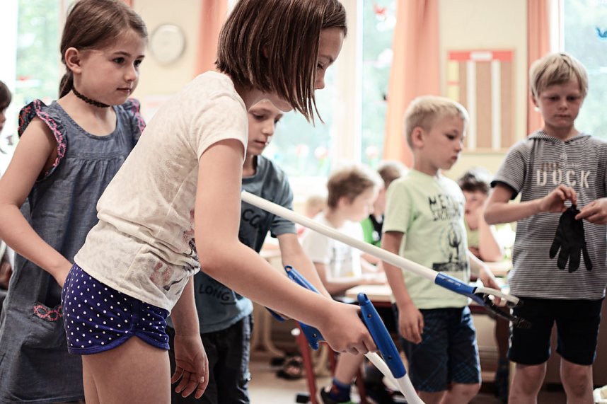 Auf die richtige Tonne kommt es an - das haben die Kinder der evangelischen Grundschule diese Woche gelernt