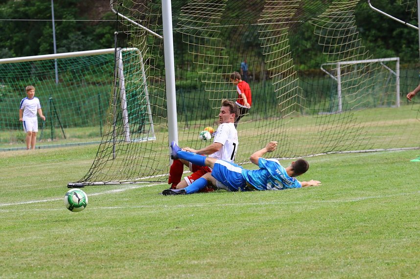 Wacke gewinnt 7:1 gegen eine S&uuml;dharz-Auswahl