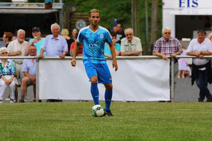 Wacke gewinnt 7:1 gegen eine S&uuml;dharz-Auswahl