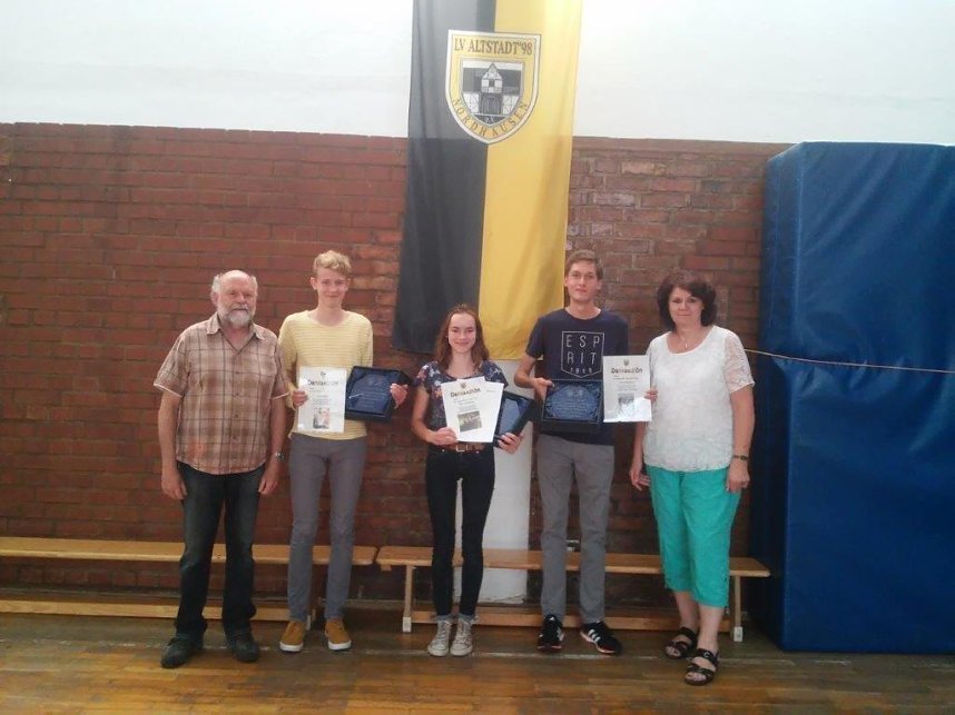 Vom Vereinssport in den H&ouml;rsaal, der LV Altstadt verabschiedet Nachwuchstalente