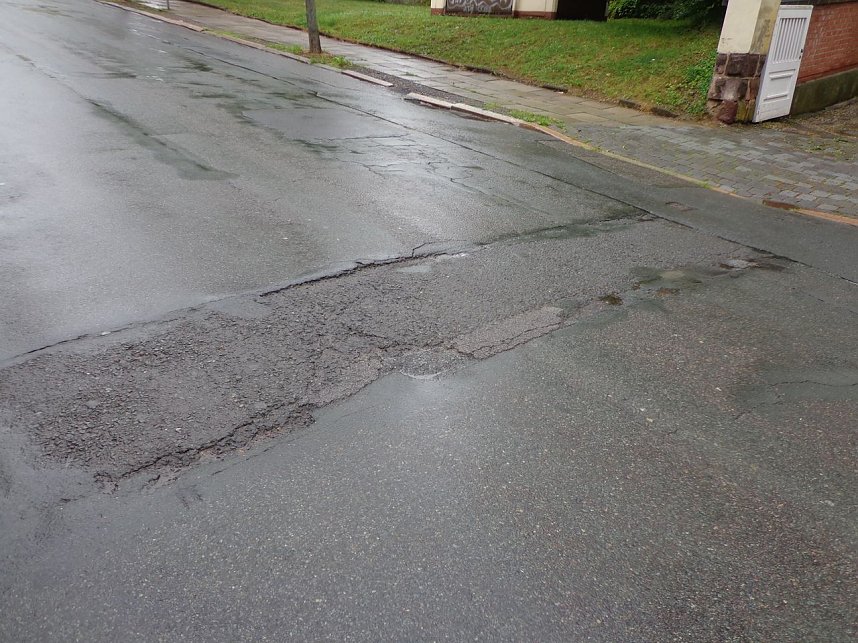 Stra&szlig;enzustand macht vielen Genossen Sorgen