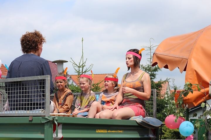 Winnetou and Old Shatterhand waren beim Heimat- und Sch&uuml;tzenfest in Urbach mit dabei