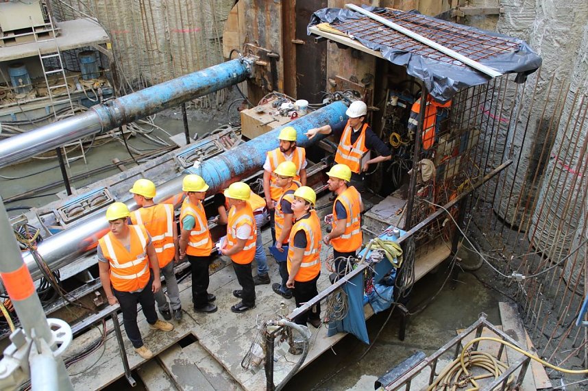 In der Baugrube des Schachtvortriebs in Bottrop