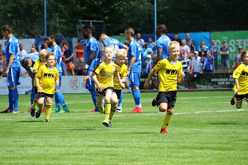 Mageres Unentschieden zum Auftakt