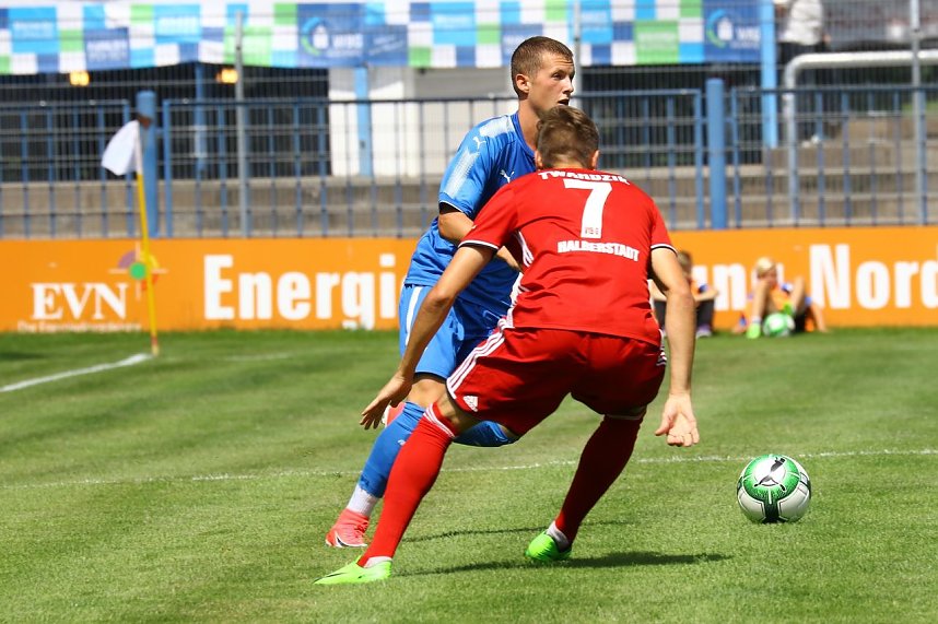 Mageres Unentschieden zum Auftakt