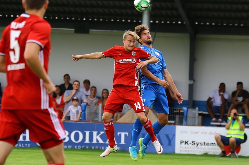 Mageres Unentschieden zum Auftakt