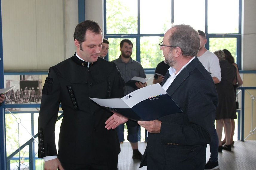 Bergbautechnologen beendeten Ausbildung