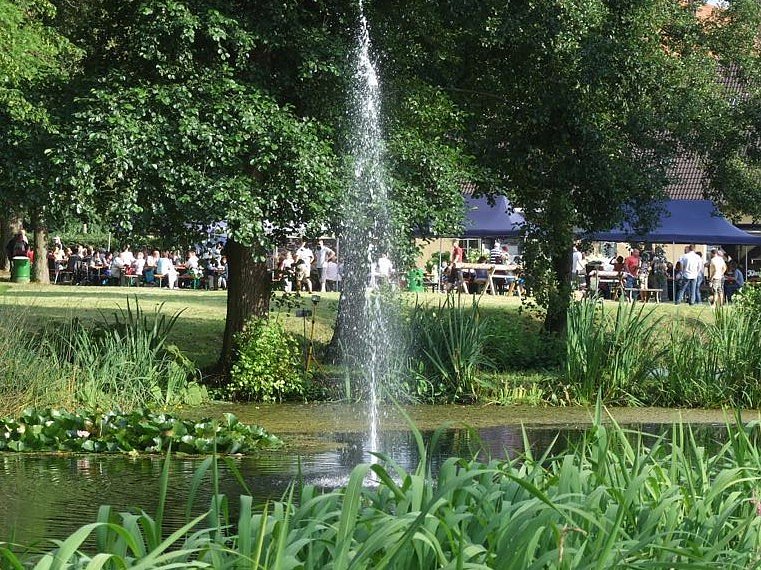 Park- und Seerosenfest in Werna