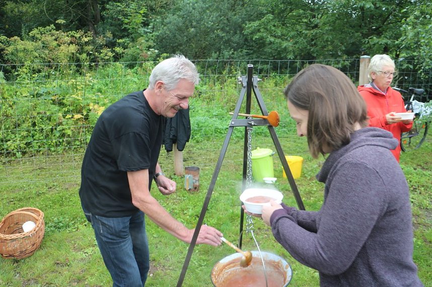 Erster Nordth&uuml;ringer Bienenlehrpfad er&ouml;ffnet