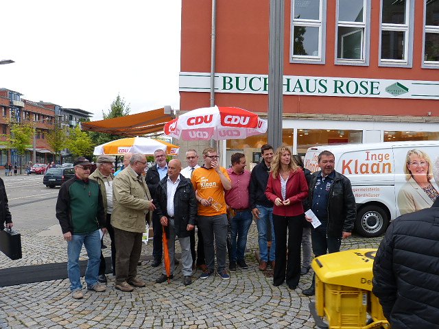 Wahlkampf zwischen Obst und Gem&uuml;se