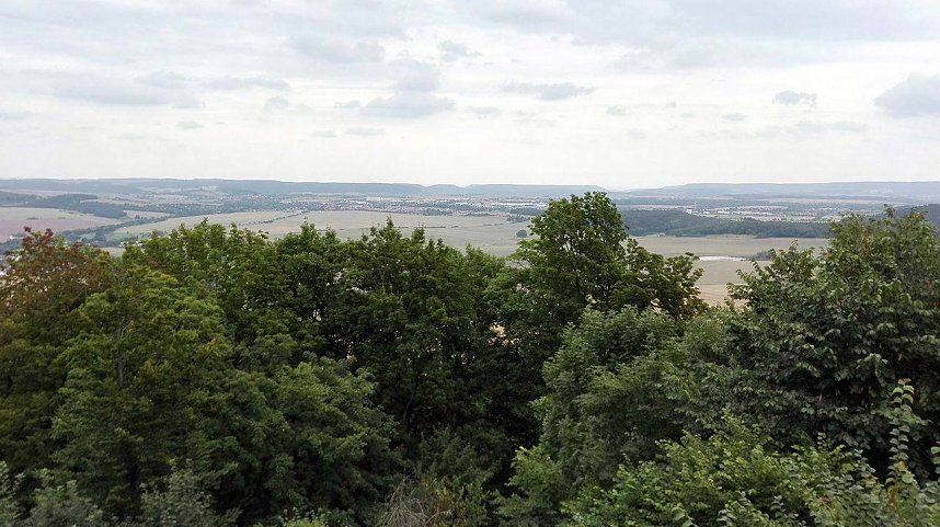 33 erwartungsvolle Mitglieder der Kirchengemeinde Blasii-Altendorf genossen letzte Woche einen gemeinsamen Ausflug in das Eichsfeld.