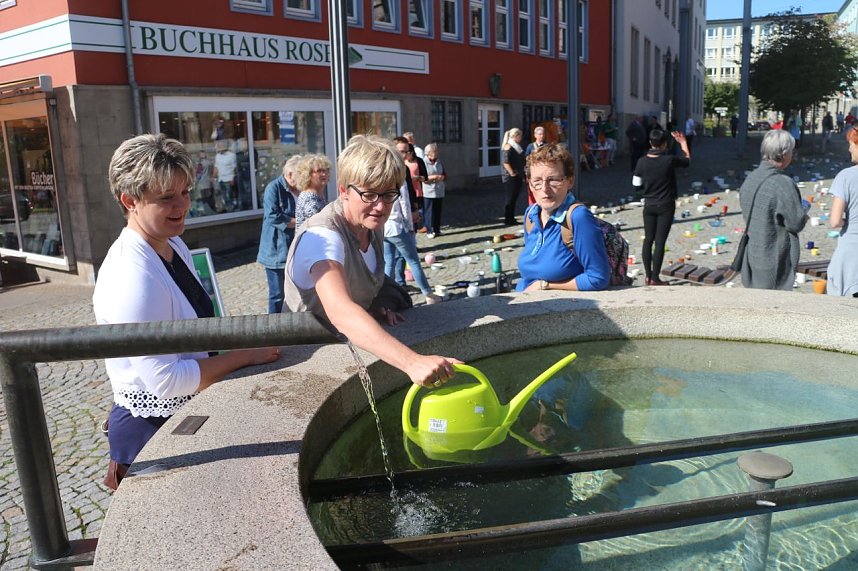 Mut sch&ouml;pfen - Aktion sollte auf Gewalt gegen Frauen aufmerksam machen