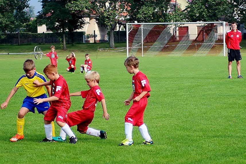 Erstes Spiel, erstes Tor - Salzas kleinste Kicker starteten in ihr Fu&szlig;ball-Leben