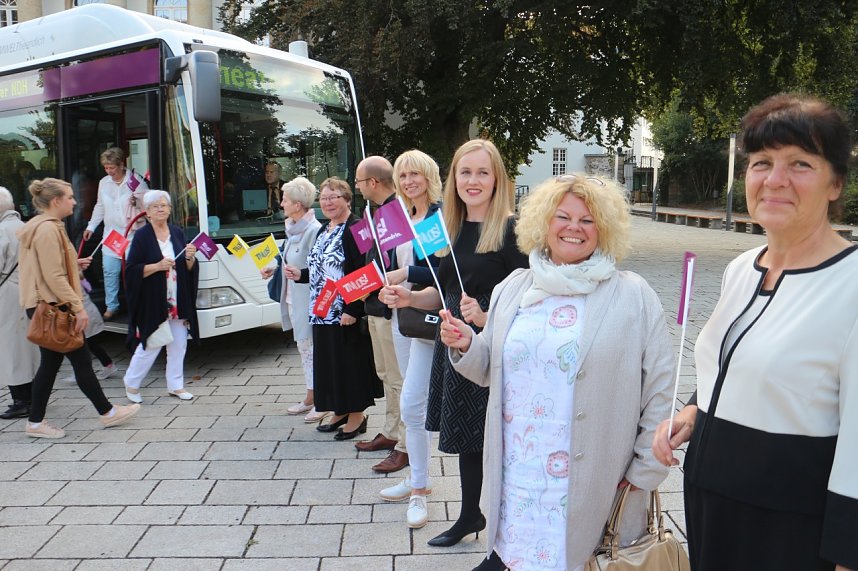 Ein Bus zum Geburtstag - Theater Nordhausen feiert 100. Jubil&auml;um