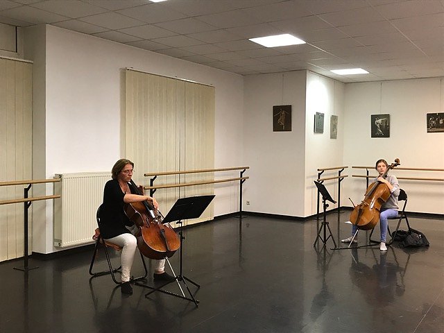 Tanzen im Park Hohenrode