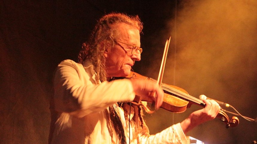 Jazz-Attack auf dem Hof der Jugendkunstschule Nordhausen