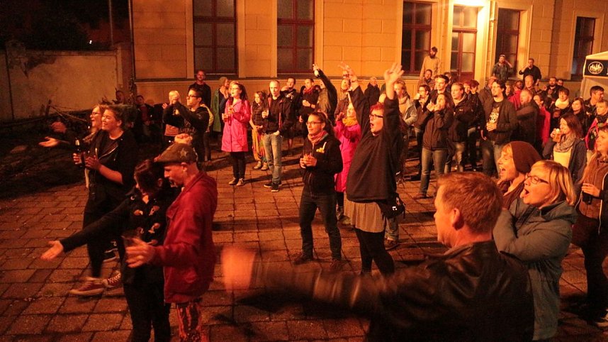 Jazz-Attack auf dem Hof der Jugendkunstschule Nordhausen