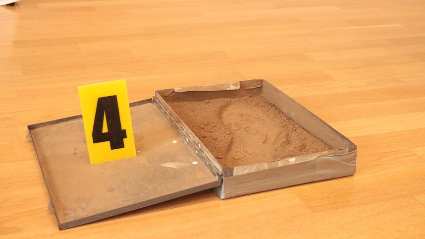 Spurensicherung in der Stadtbibliothek