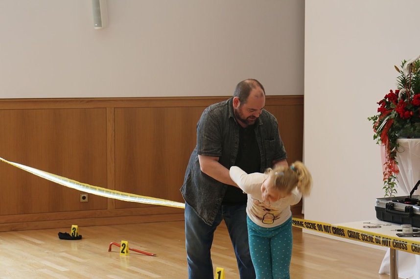 Spurensicherung in der Stadtbibliothek